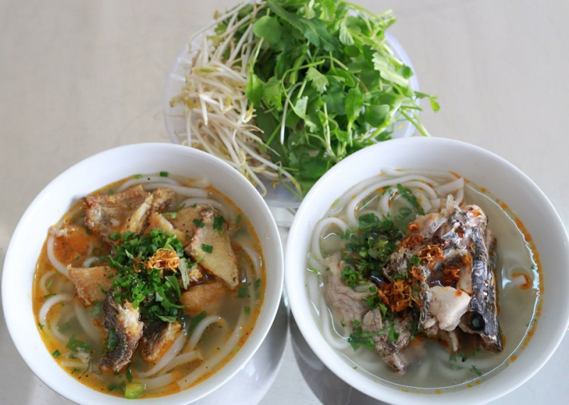 Bánh canh cá lóc Hải Triều.