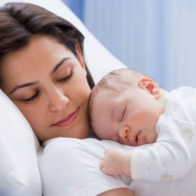 9 cách trị hôi nách sau sinh an toàn và hiệu quả tại nhà